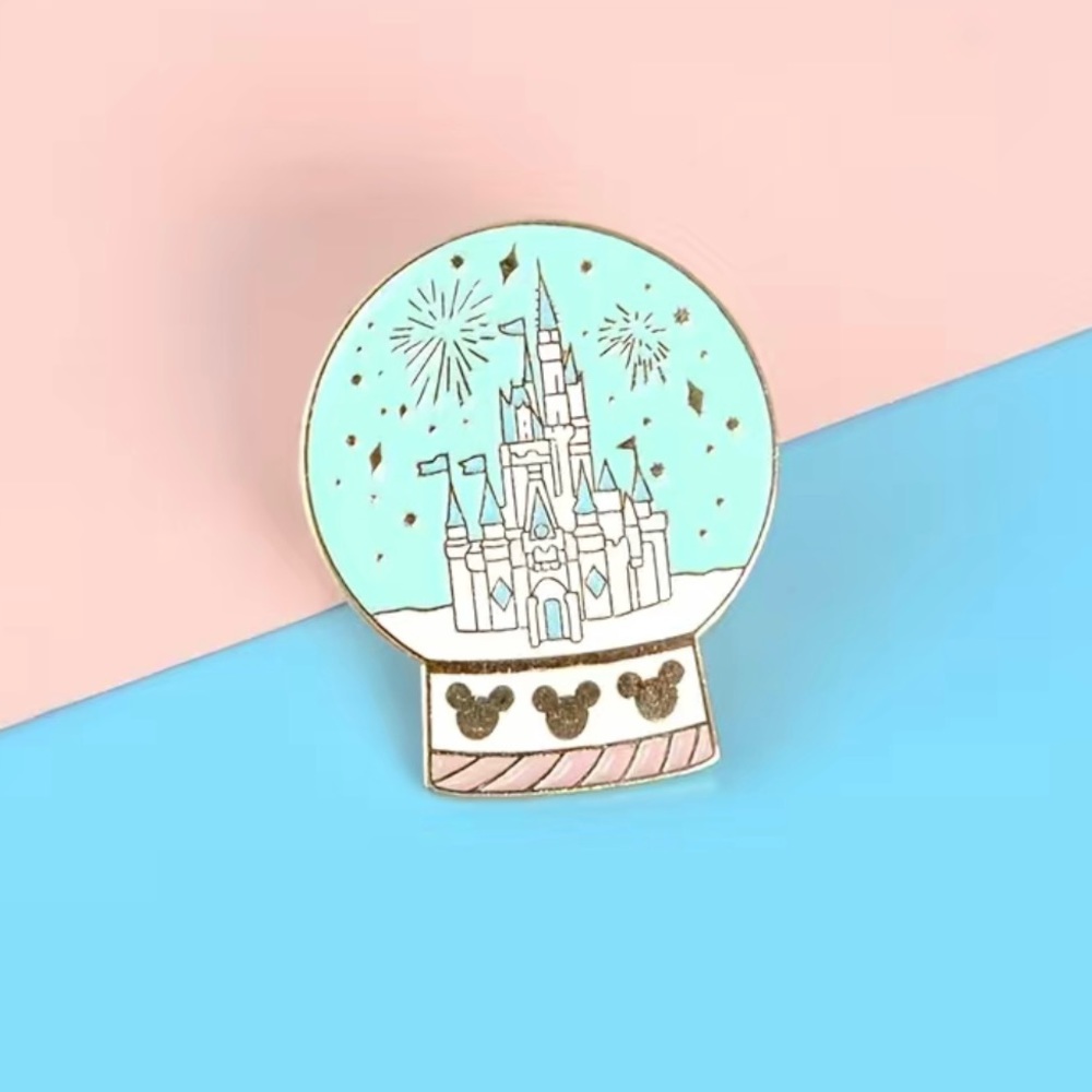 🩷🩵 DISNEYLAND Castle Pink + Blue + Gold Pin Jewelry Pin NEW